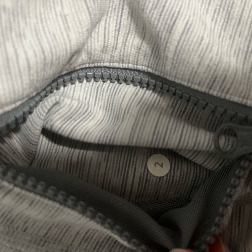 Lululemon Define Jacket - Picture 4 of 9
